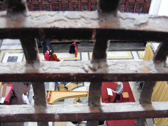 (107) Complesso Monastico - Un affaccio nella Chiesa di San Nicolo'